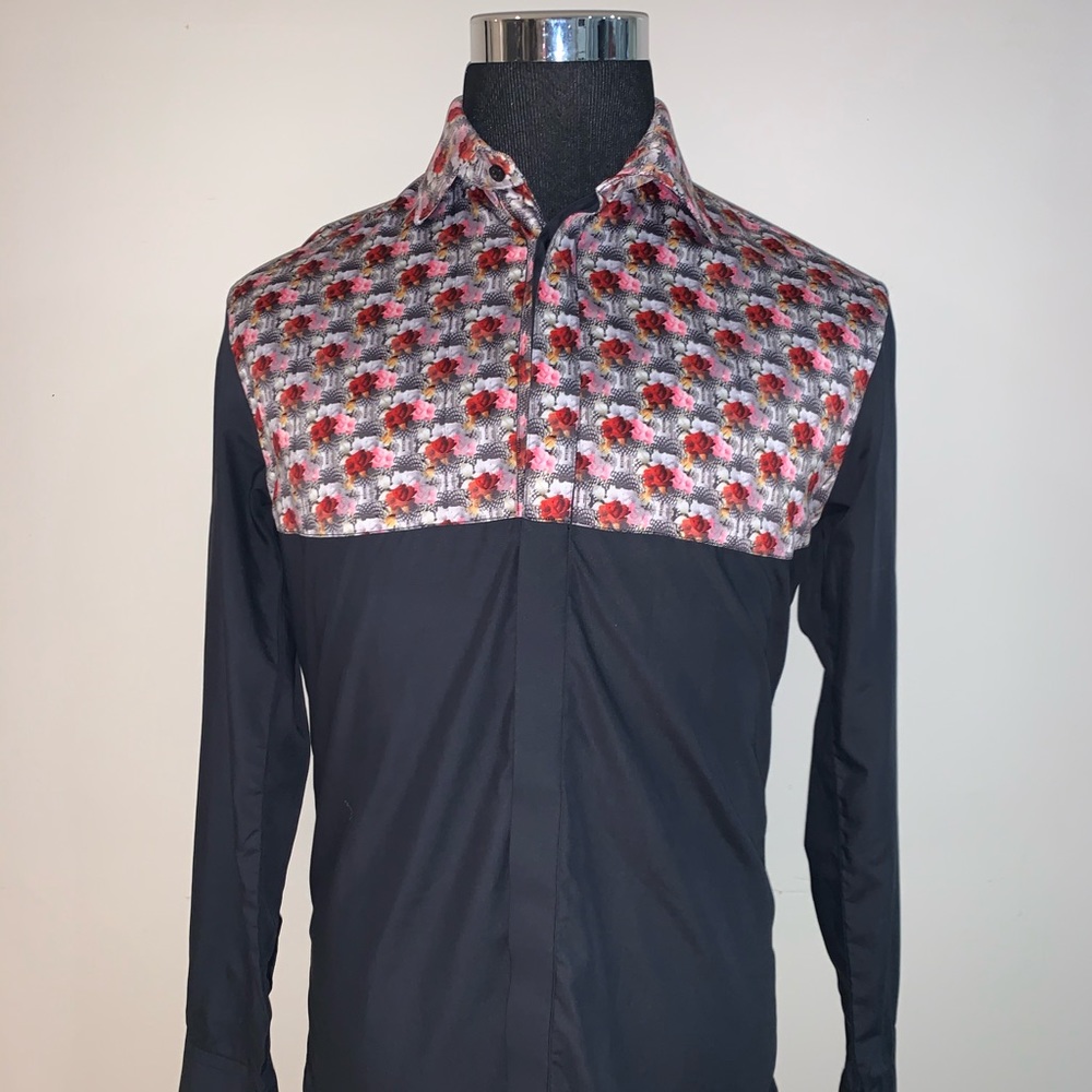 Avec Passion dress shirt.